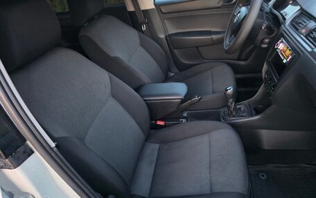 Skoda Rapid I, 2015 год, 535 000 рублей, 10 фотография
