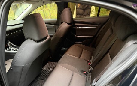 Mazda 3, 2019 год, 2 100 000 рублей, 11 фотография