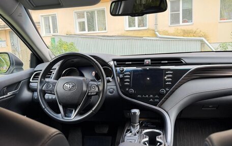 Toyota Camry, 2020 год, 3 550 000 рублей, 7 фотография
