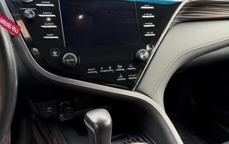 Toyota Camry, 2020 год, 3 550 000 рублей, 13 фотография