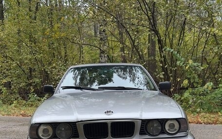 BMW 5 серия, 1996 год, 600 000 рублей, 2 фотография