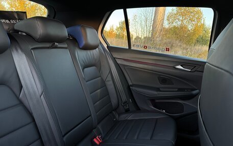 Volkswagen Golf R, 2021 год, 4 800 000 рублей, 9 фотография
