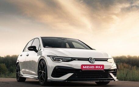 Volkswagen Golf R, 2021 год, 4 800 000 рублей, 12 фотография
