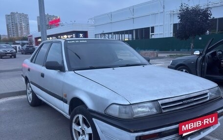 Toyota Carina, 1989 год, 120 000 рублей, 8 фотография