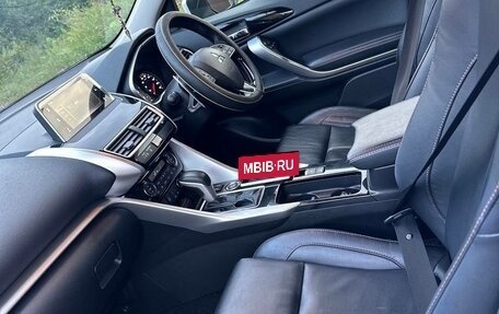 Mitsubishi Eclipse Cross, 2018 год, 2 350 000 рублей, 8 фотография