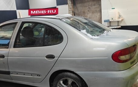Renault Megane II, 2001 год, 135 000 рублей, 3 фотография