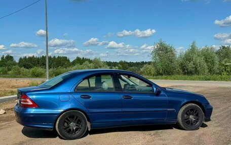 Mercedes-Benz C-Класс, 2004 год, 550 000 рублей, 9 фотография