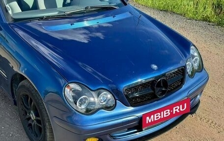 Mercedes-Benz C-Класс, 2004 год, 550 000 рублей, 3 фотография