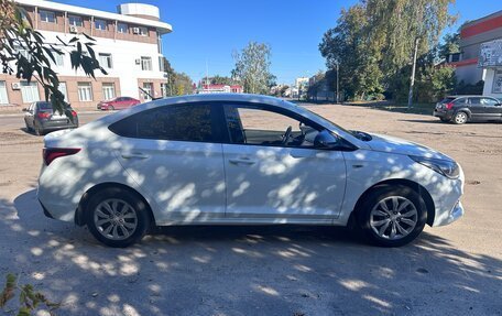 Hyundai Solaris II рестайлинг, 2017 год, 1 350 000 рублей, 4 фотография