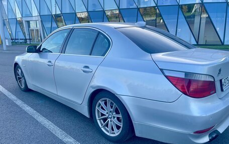 BMW 5 серия, 2006 год, 800 000 рублей, 3 фотография