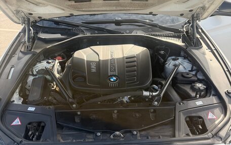 BMW 5 серия, 2013 год, 1 950 000 рублей, 12 фотография