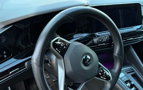 Volkswagen Golf VIII, 2022 год, 3 000 000 рублей, 11 фотография