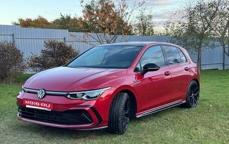 Volkswagen Golf VIII, 2022 год, 3 000 000 рублей, 2 фотография