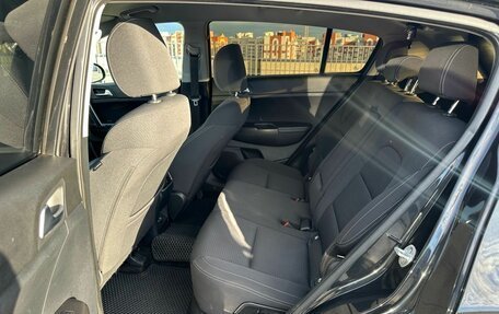 KIA Sportage IV рестайлинг, 2018 год, 1 899 000 рублей, 25 фотография