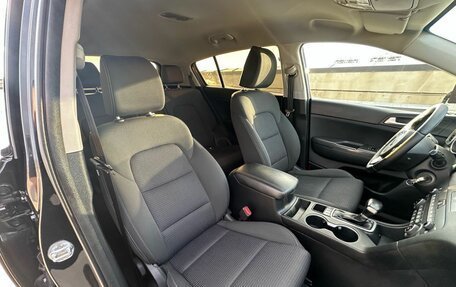 KIA Sportage IV рестайлинг, 2018 год, 1 899 000 рублей, 24 фотография