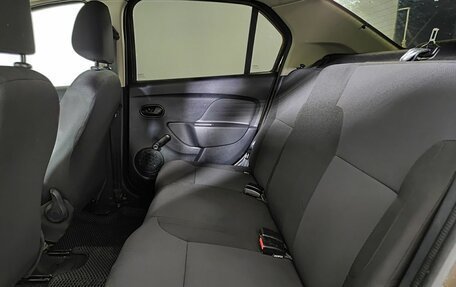 Renault Logan II, 2020 год, 735 000 рублей, 15 фотография