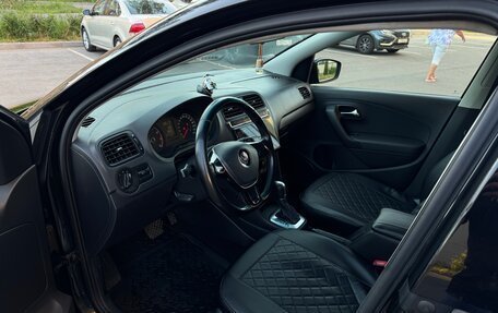 Volkswagen Polo VI (EU Market), 2015 год, 930 000 рублей, 22 фотография