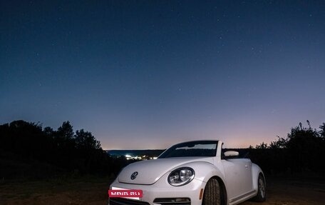 Volkswagen Beetle, 2018 год, 1 600 000 рублей, 2 фотография