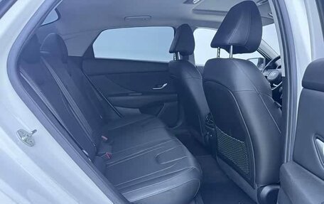 Hyundai Elantra, 2022 год, 1 234 000 рублей, 37 фотография