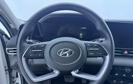 Hyundai Elantra, 2022 год, 1 234 000 рублей, 33 фотография