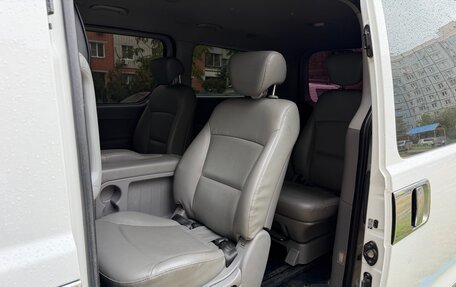 Hyundai Grand Starex Grand Starex I рестайлинг 2, 2008 год, 1 500 000 рублей, 16 фотография