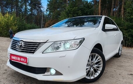 Toyota Camry, 2014 год, 1 785 000 рублей, 1 фотография