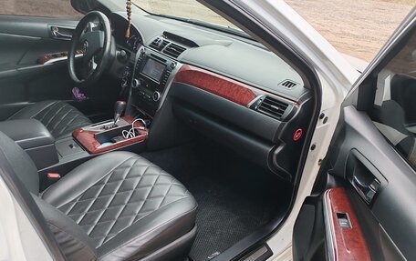 Toyota Camry, 2014 год, 1 785 000 рублей, 20 фотография