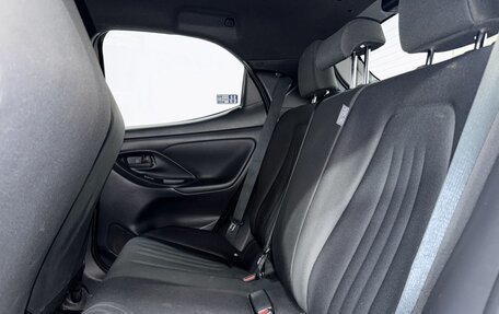 Toyota Yaris, 2021 год, 1 130 000 рублей, 18 фотография