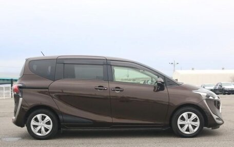 Toyota Sienta II, 2021 год, 1 117 009 рублей, 7 фотография