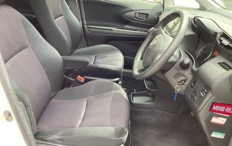 Toyota Wish II, 2017 год, 1 277 009 рублей, 12 фотография