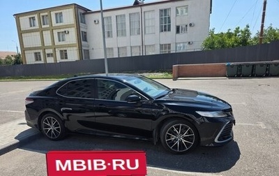 Toyota Camry, 2021 год, 2 990 000 рублей, 1 фотография