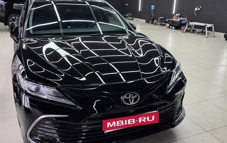 Toyota Camry, 2021 год, 2 990 000 рублей, 16 фотография