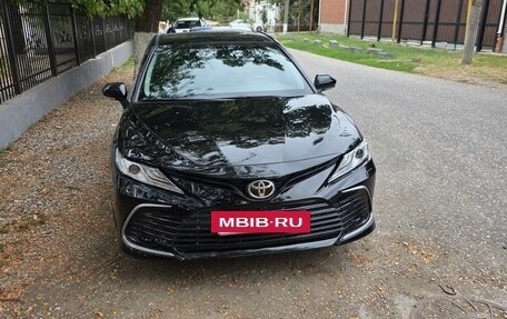 Toyota Camry, 2021 год, 2 990 000 рублей, 11 фотография