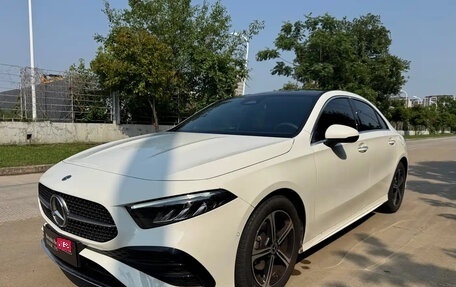 Mercedes-Benz A-Класс, 2023 год, 1 635 000 рублей, 1 фотография