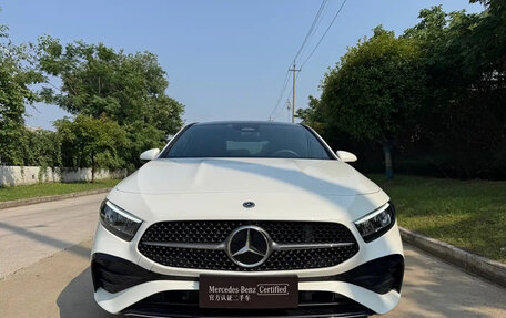 Mercedes-Benz A-Класс, 2023 год, 1 635 000 рублей, 2 фотография