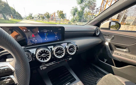 Mercedes-Benz A-Класс, 2023 год, 1 635 000 рублей, 14 фотография