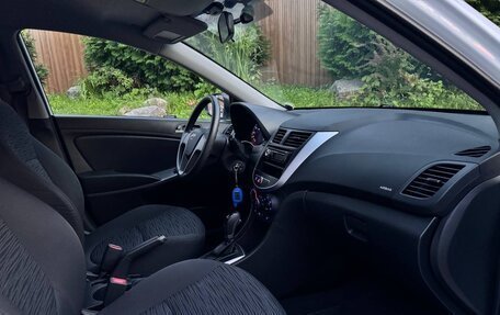 Hyundai Solaris II рестайлинг, 2015 год, 1 150 000 рублей, 5 фотография