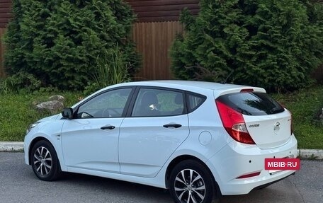 Hyundai Solaris II рестайлинг, 2015 год, 1 150 000 рублей, 4 фотография