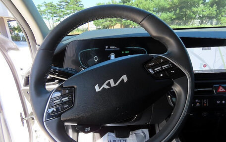 KIA Niro, 2023 год, 2 000 000 рублей, 8 фотография