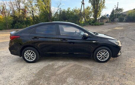 Hyundai Solaris II рестайлинг, 2018 год, 1 180 000 рублей, 3 фотография