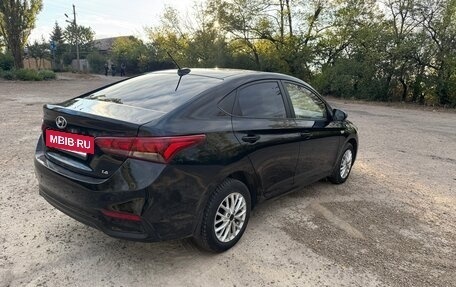 Hyundai Solaris II рестайлинг, 2018 год, 1 180 000 рублей, 4 фотография