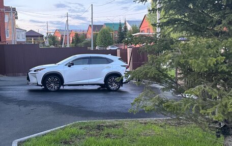 Lexus NX I, 2017 год, 2 600 000 рублей, 8 фотография