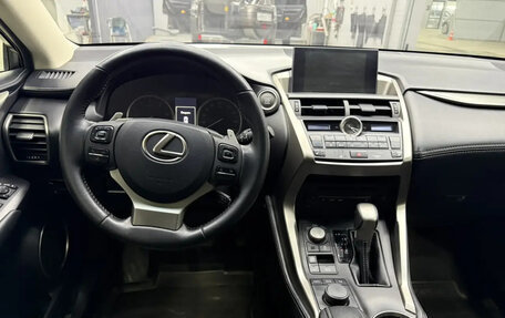 Lexus NX I, 2017 год, 2 600 000 рублей, 10 фотография