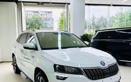 Skoda Karoq I, 2022 год, 1 610 000 рублей, 3 фотография