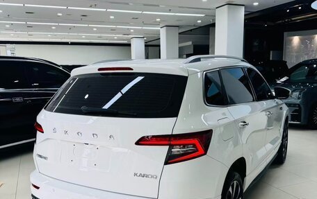 Skoda Karoq I, 2022 год, 1 610 000 рублей, 5 фотография
