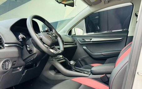 Skoda Karoq I, 2022 год, 1 610 000 рублей, 9 фотография
