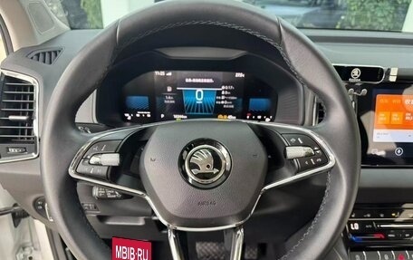 Skoda Karoq I, 2022 год, 1 610 000 рублей, 10 фотография