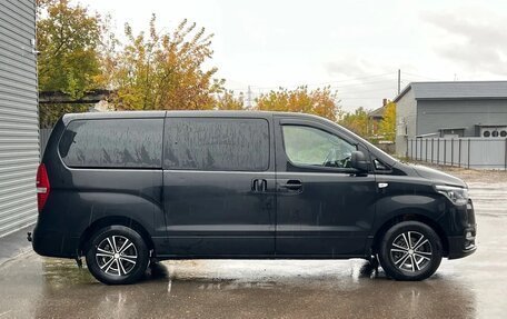 Hyundai H-1 II рестайлинг, 2020 год, 2 100 000 рублей, 5 фотография