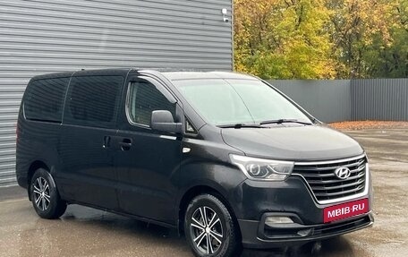 Hyundai H-1 II рестайлинг, 2020 год, 2 100 000 рублей, 3 фотография