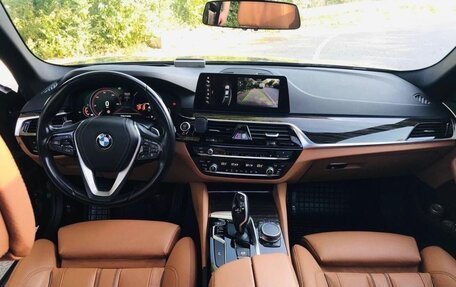 BMW 5 серия, 2018 год, 3 590 000 рублей, 8 фотография